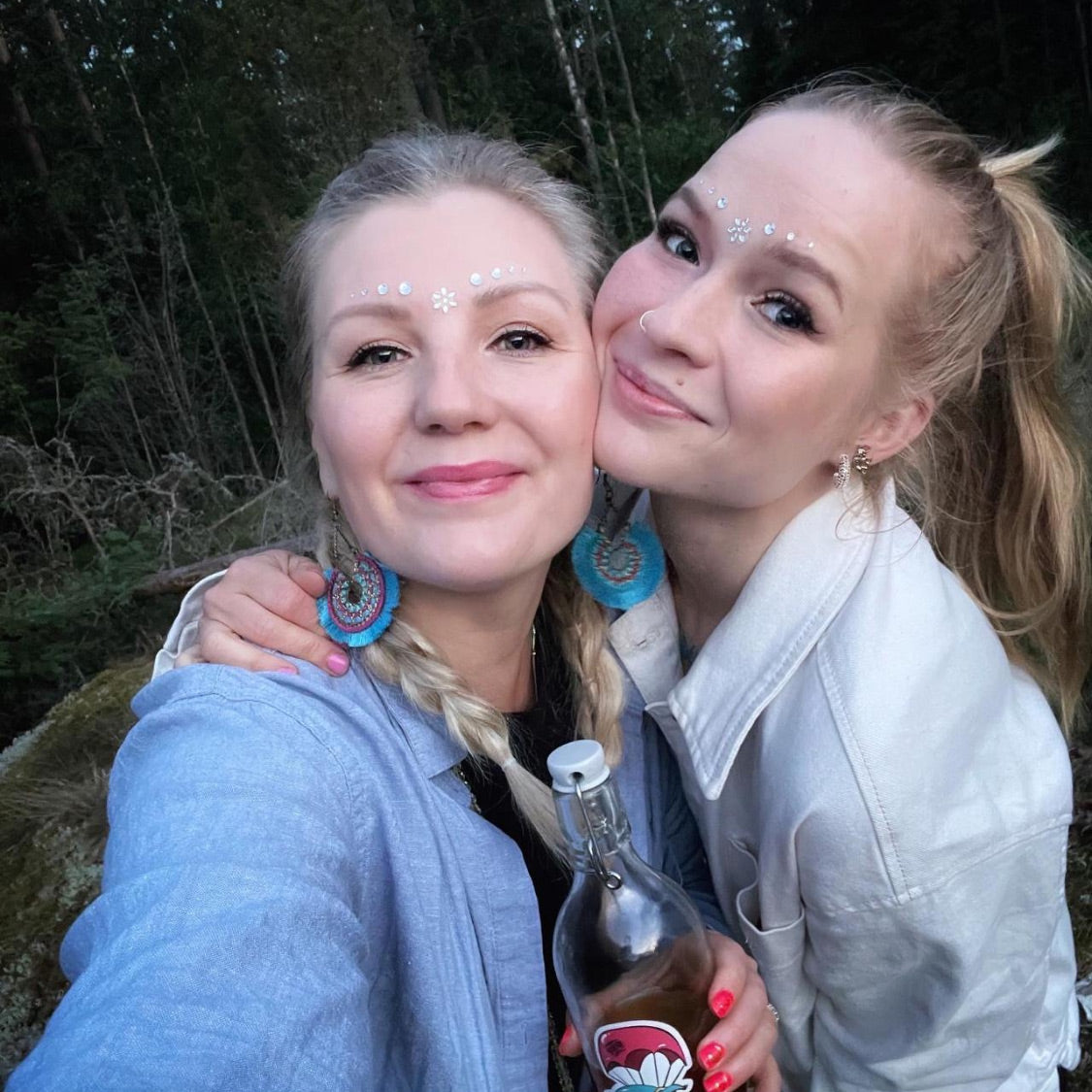 Naista ja naiseutta hoitava hoitokokonaisuus